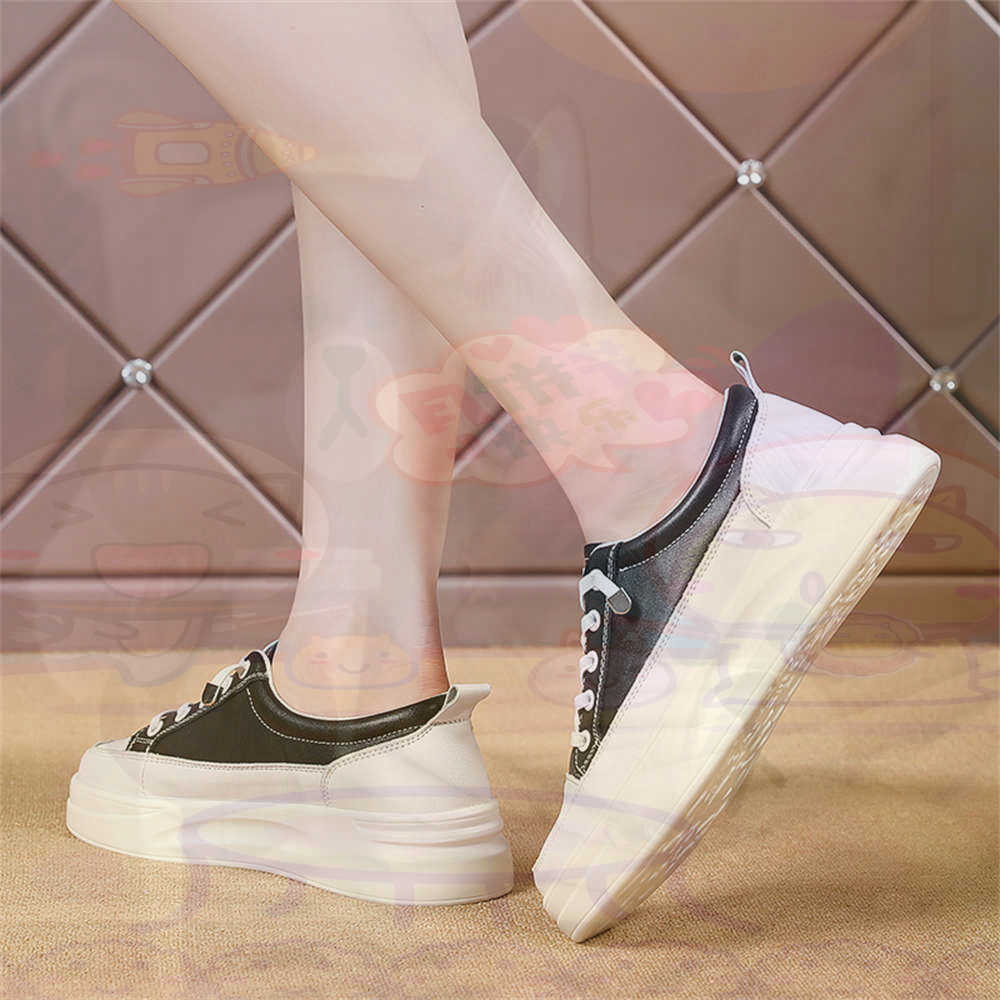 Luxury Lifestyle Shorts - Spitze-up Chunky Loafers Frau Skateboard Sport