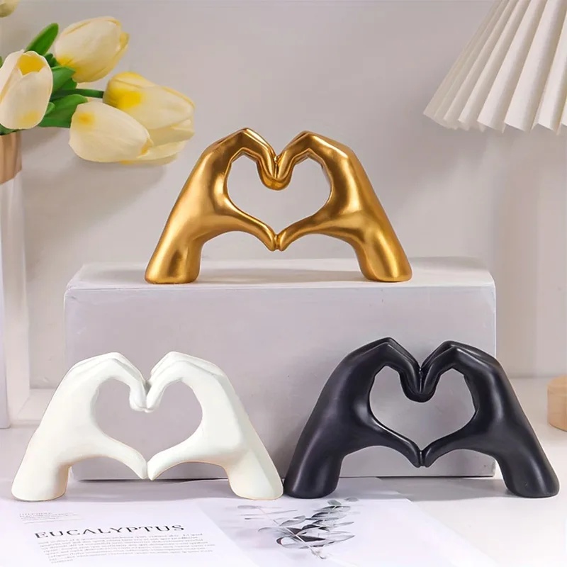 Harz-Skulptur 'Liebesgeste' -  – Luxury Lifestyle Items Bewertung und Preis