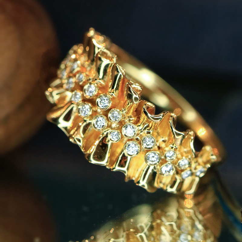 Aazuo Vintage-Schmuck aus 18 K – Luxury Lifestyle Party Bewertung und Preis