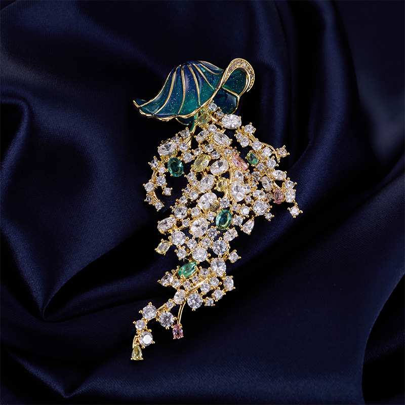 Mit Meereslebewesen verzierte  – Luxury Lifestyle Jewelry Bewertung und Preis